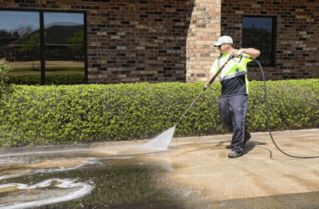 commercial concrete cleaning in bellevue